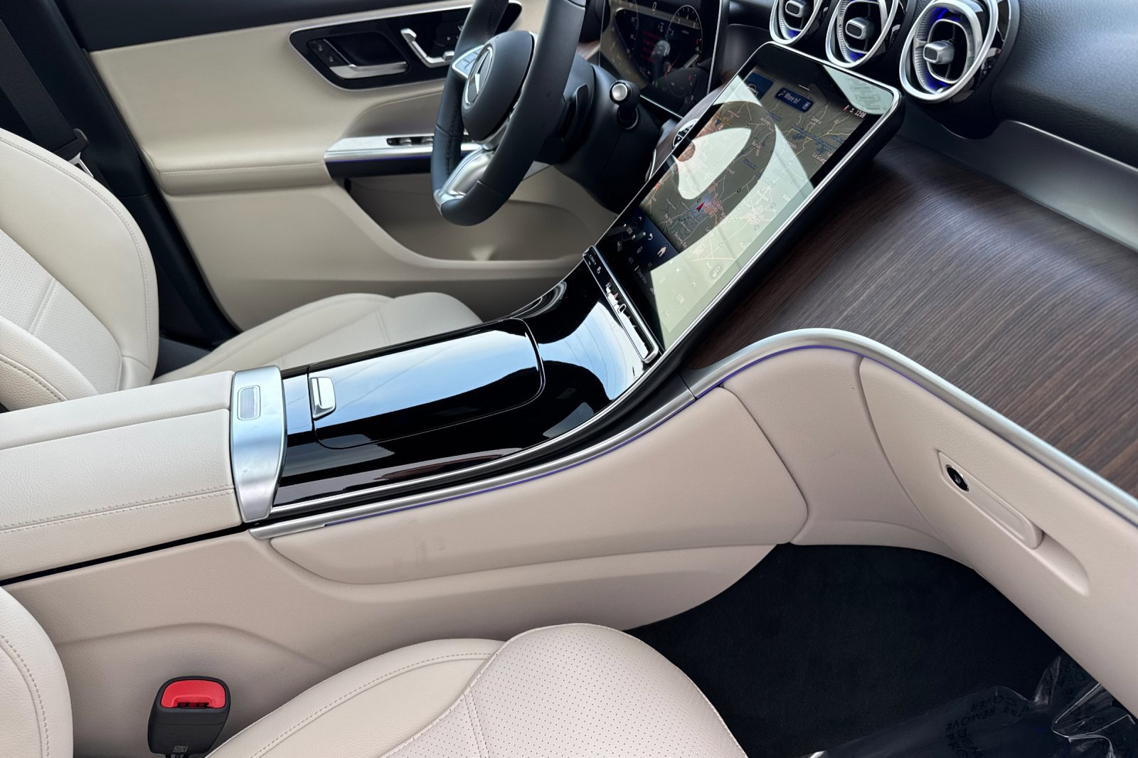 New 2026 Mercedes-Benz GLC 300 4MATIC image 16