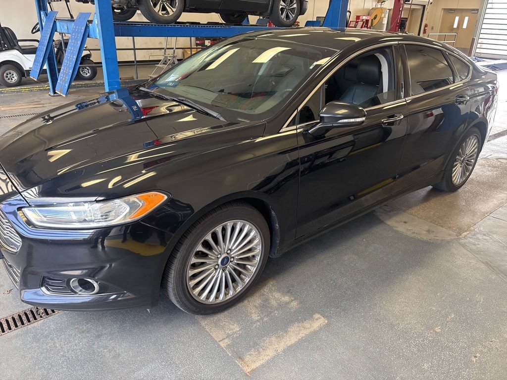 Used 2016 Ford Fusion Titanium AWD/4WD image 3
