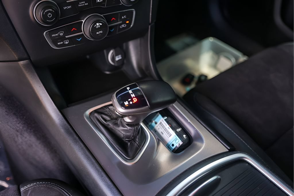 Used 2019 Dodge Charger R/T w/ Plus Group RWD image 23