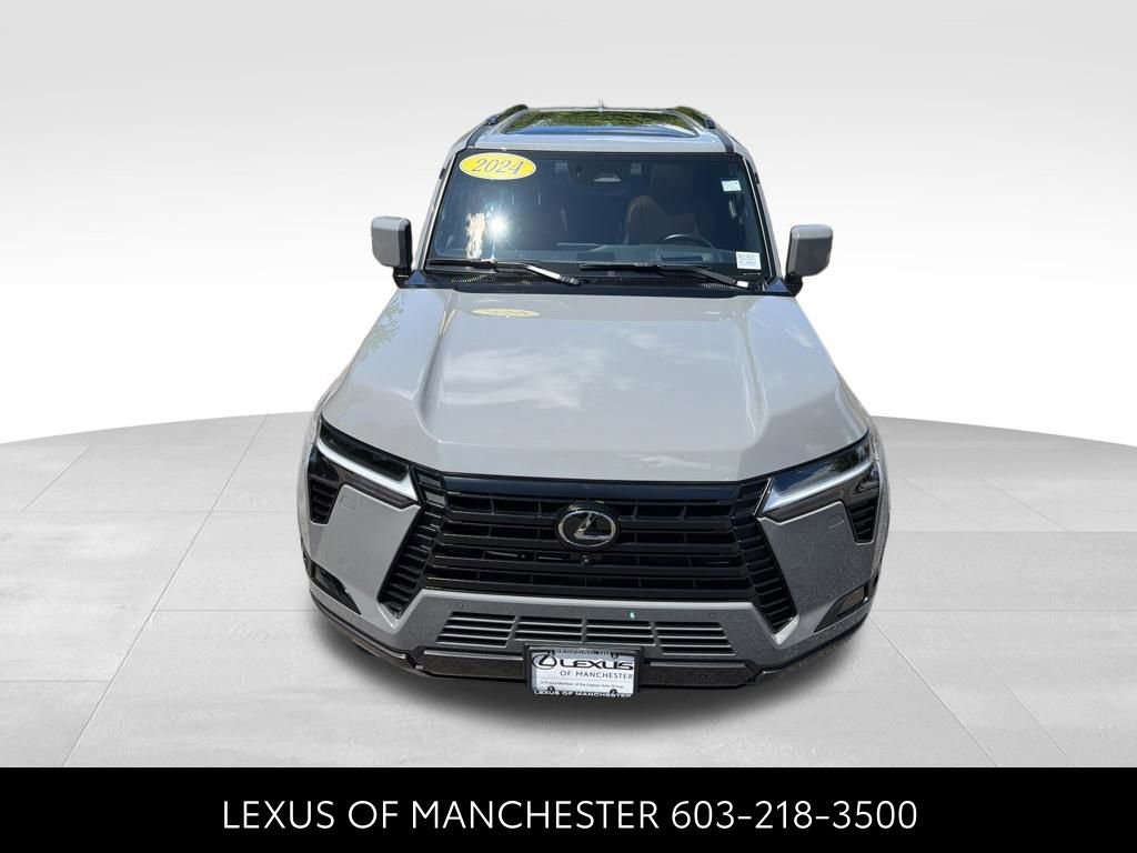 Used 2024 Lexus GX 550 w/ Accessory Package (2T) AWD/4WD image 2
