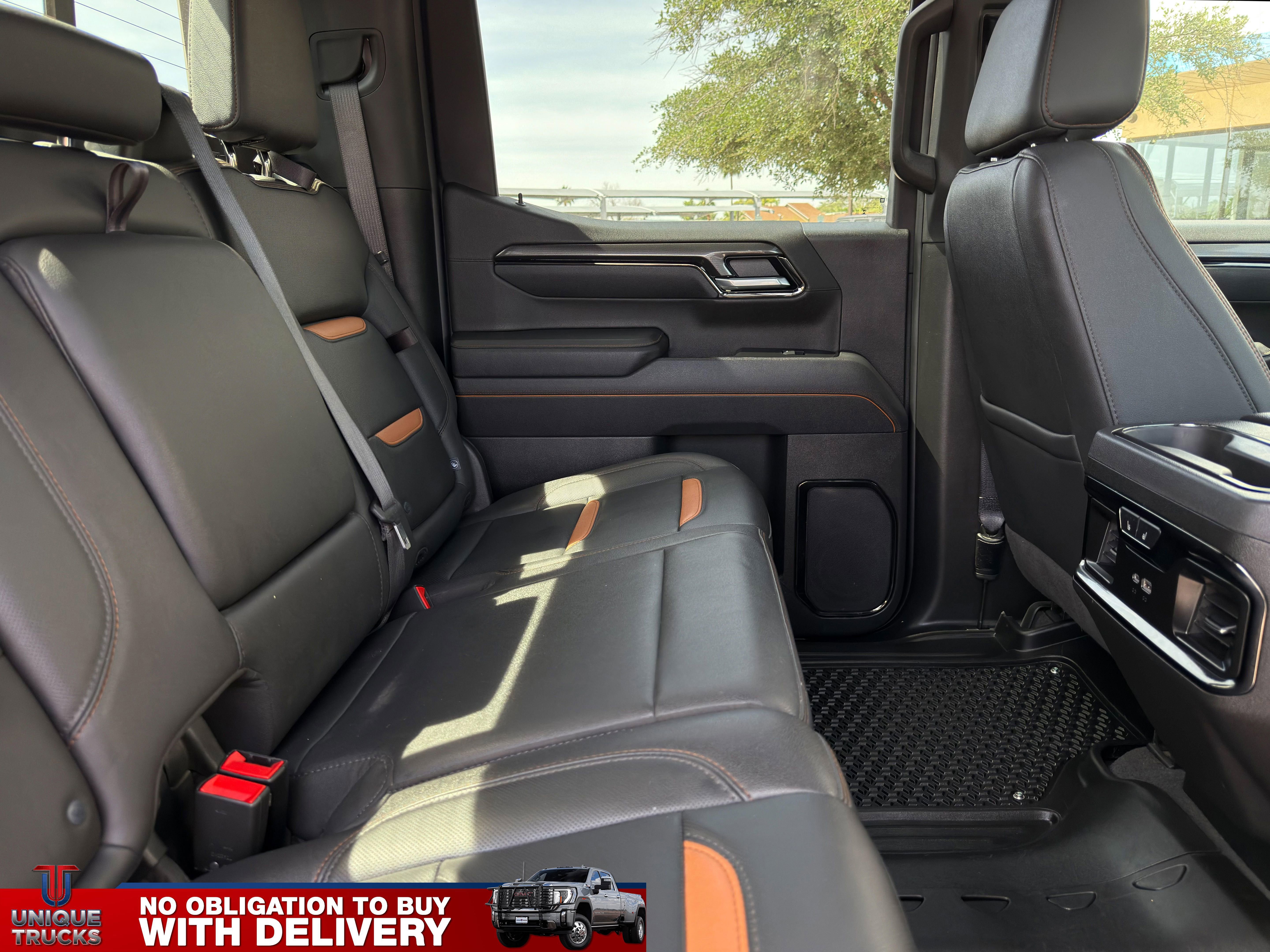 Used 2025 GMC Sierra 1500 AT4 w/ Technology Package AWD/4WD image 27