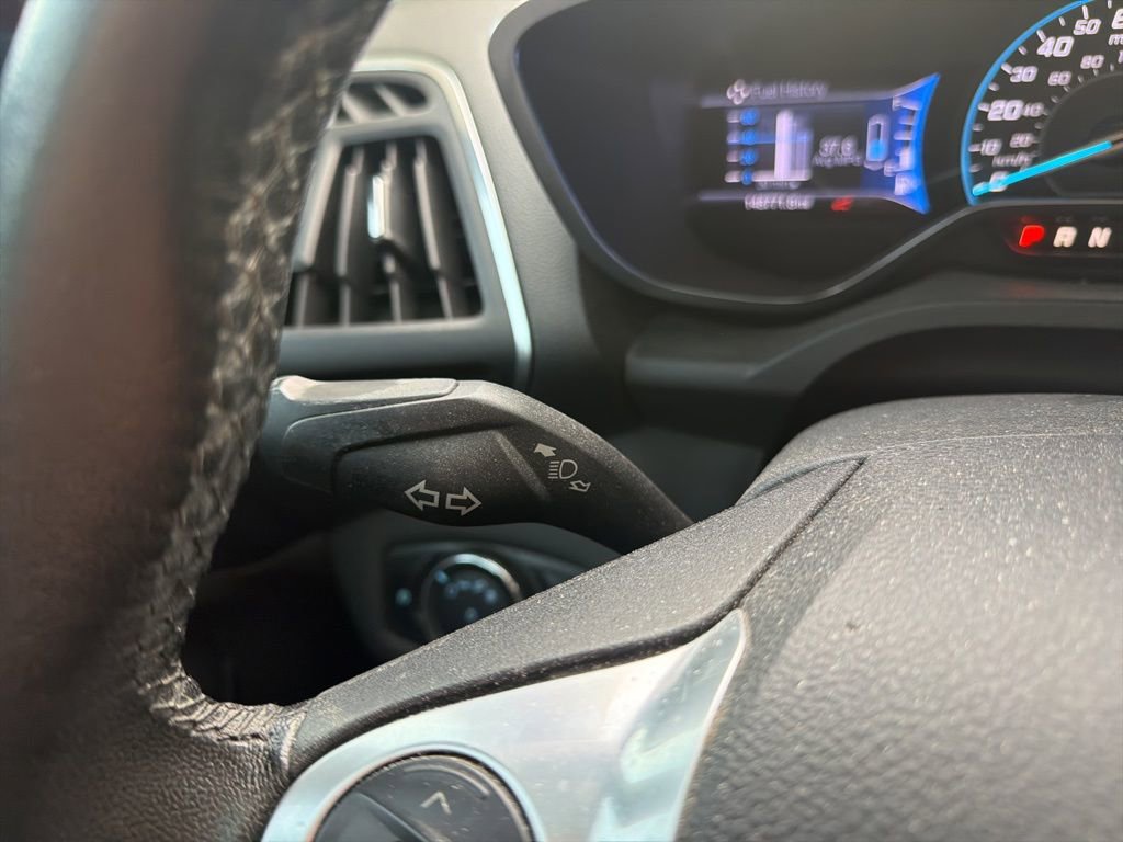 Used 2013 Ford C-MAX SEL image 16