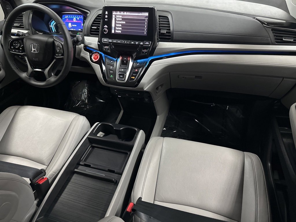 Used 2024 Honda Odyssey Touring image 11
