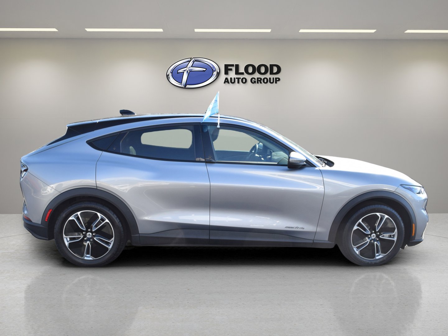 Used 2021 Ford Mustang Mach-E Select w/ Comfort/Appearance Package image 3