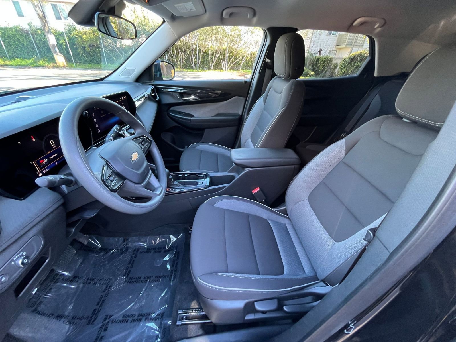 Used 2025 Chevrolet TrailBlazer LT image 24