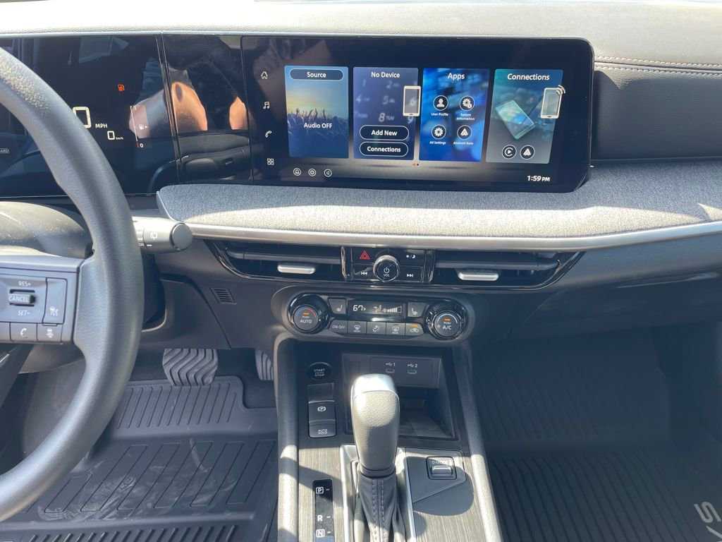 New 2026 Nissan Kicks SV w/ SV Premium Package FWD image 17