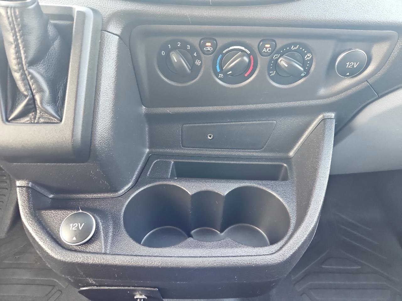 Used 2019 Ford Transit 350 XL image 58