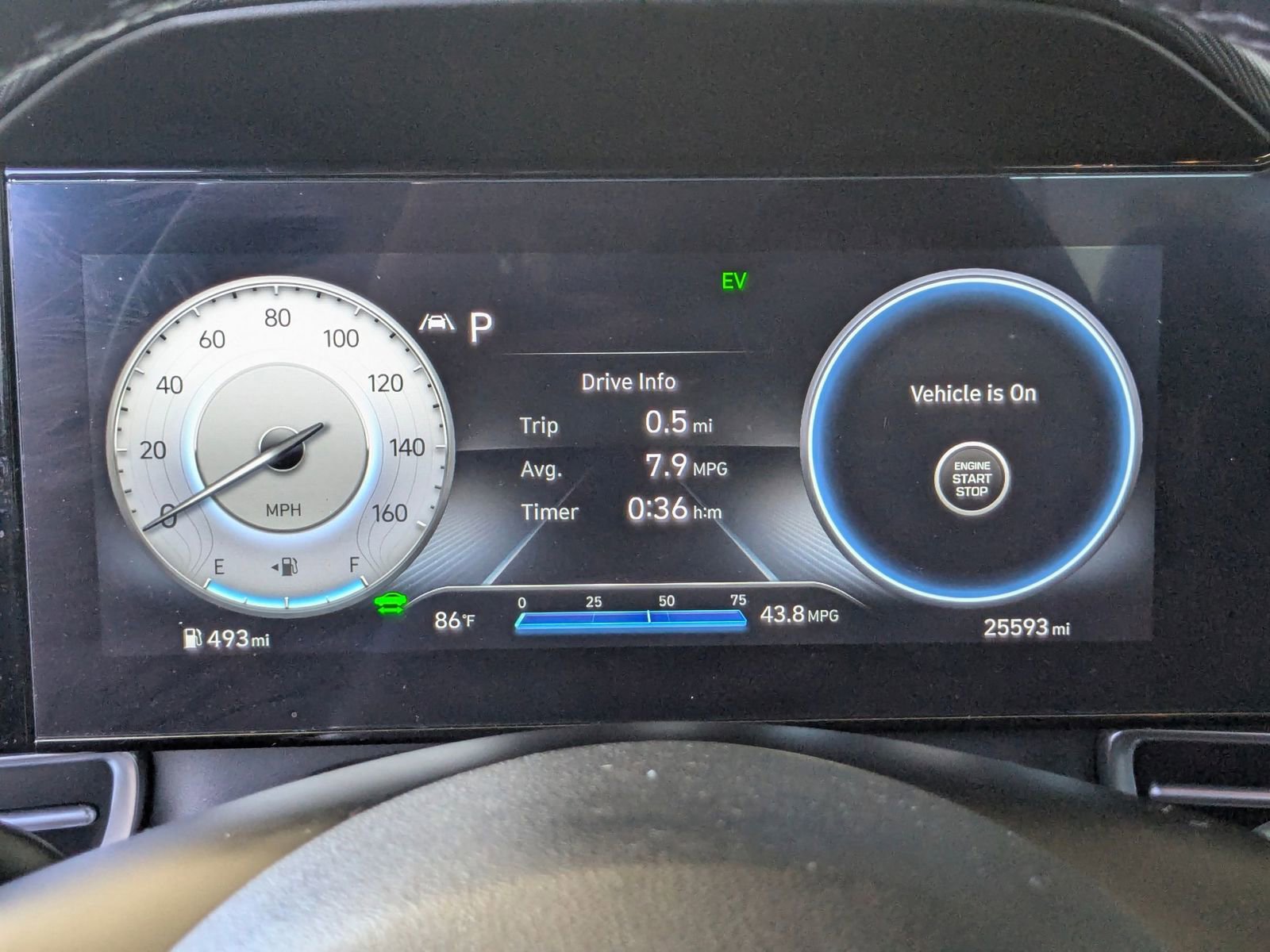 Used 2023 Hyundai Elantra Limited image 13