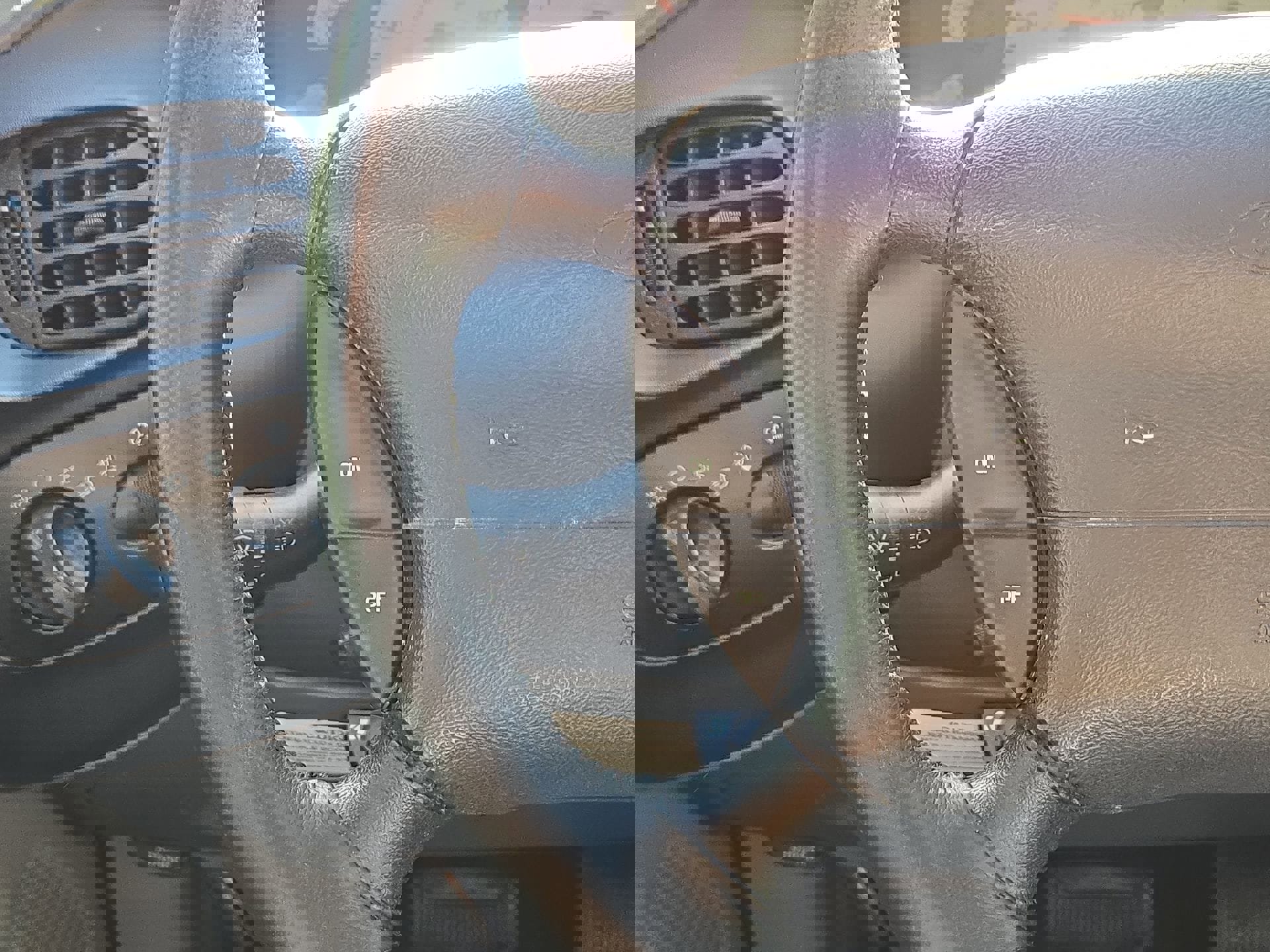 Used 2001 Ford F150 Lightning image 21