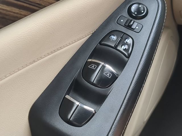 Used 2018 Nissan Maxima Platinum FWD image 23