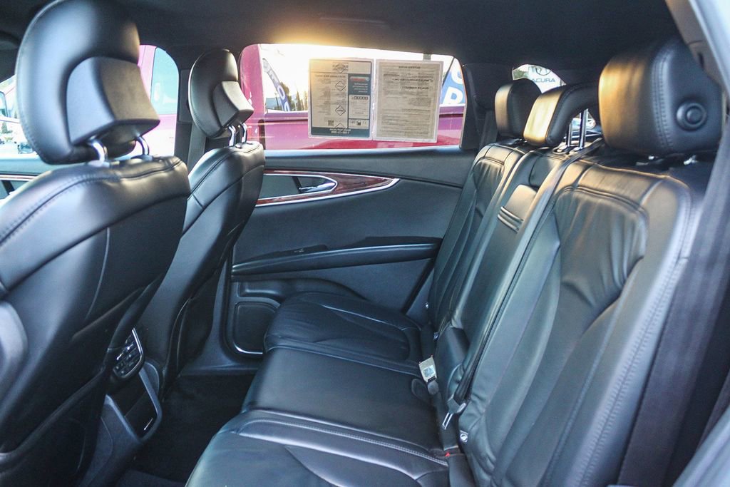 Used 2016 Lincoln MKX Select w/ Select Plus Package image 22