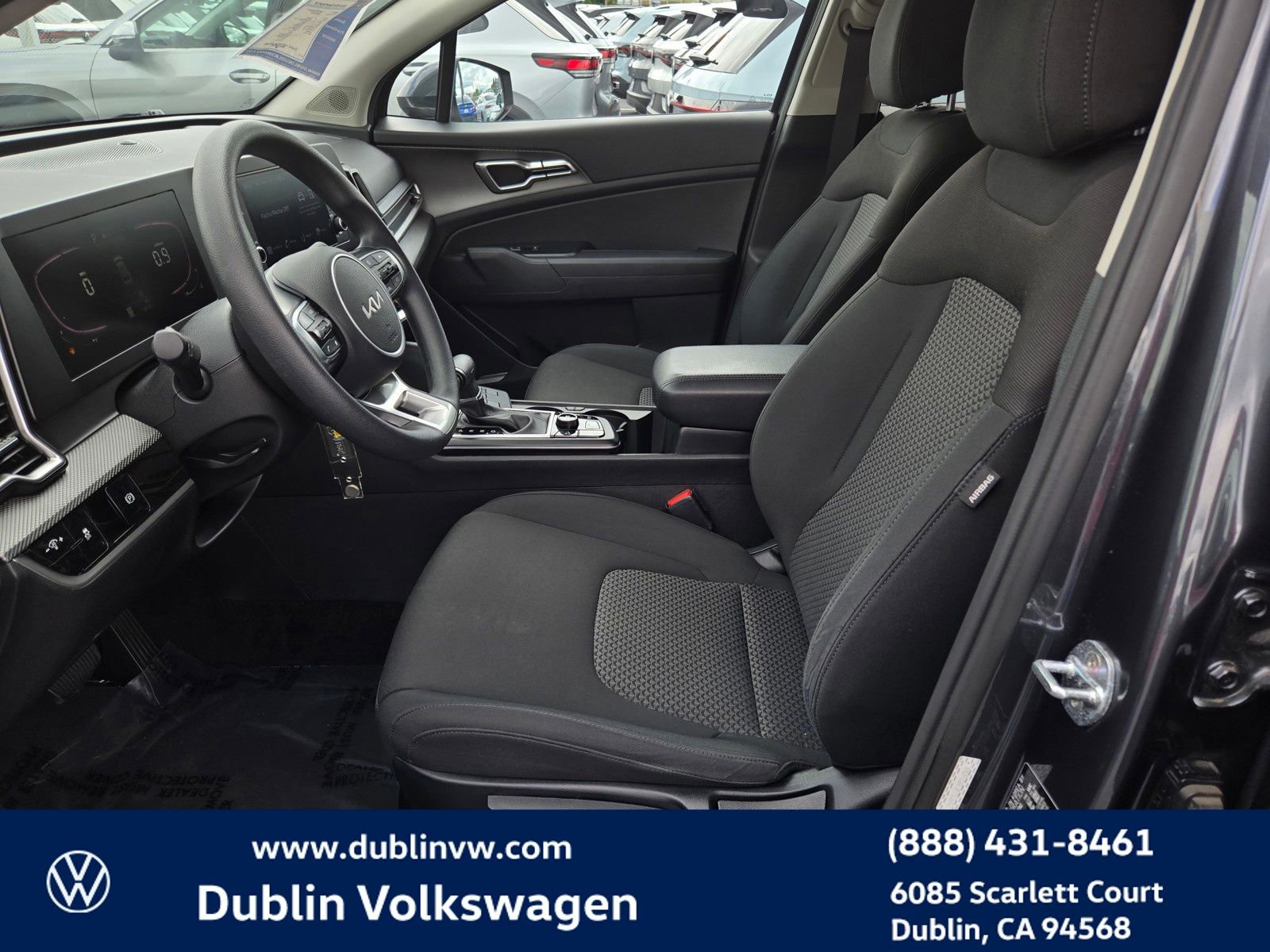 Used 2023 Kia Sportage LX image 16