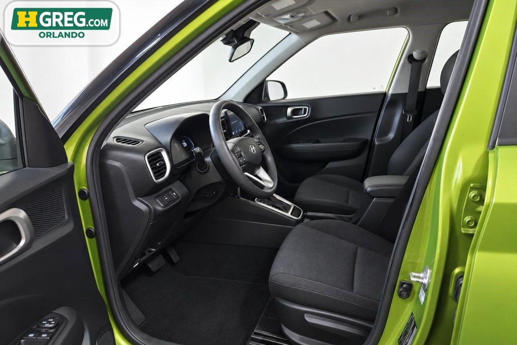Used 2023 Hyundai Venue SE w/ Cargo Package FWD image 10