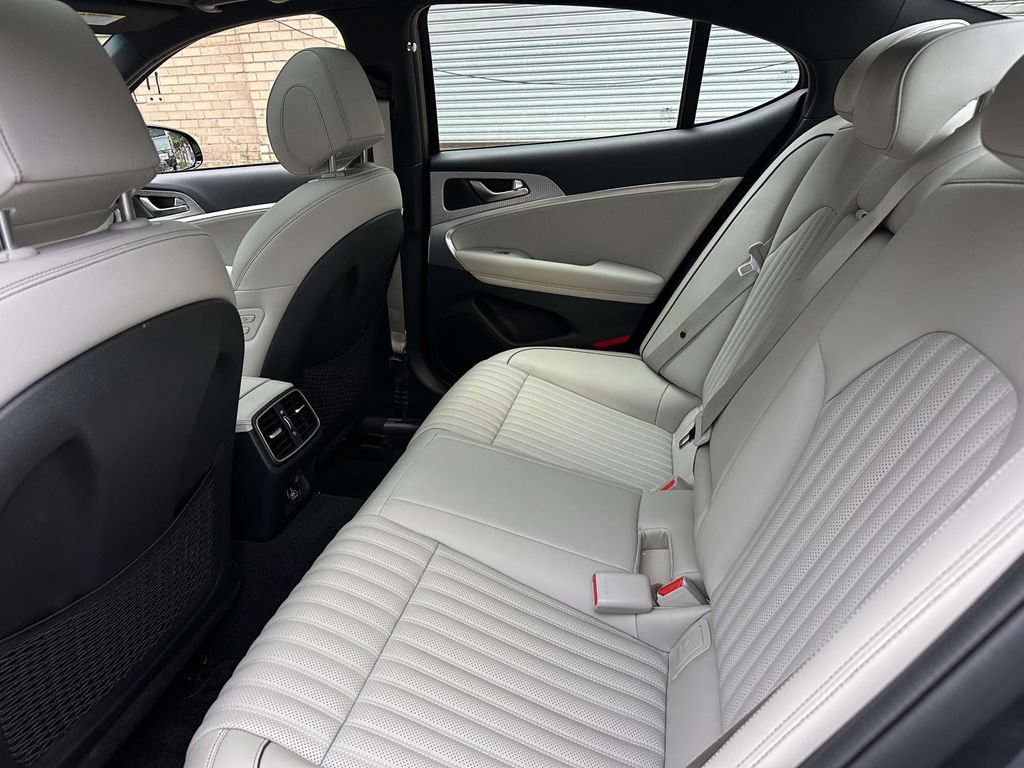 Used 2023 Genesis G70 2.0T w/ Sport Prestige Package AWD/4WD image 17