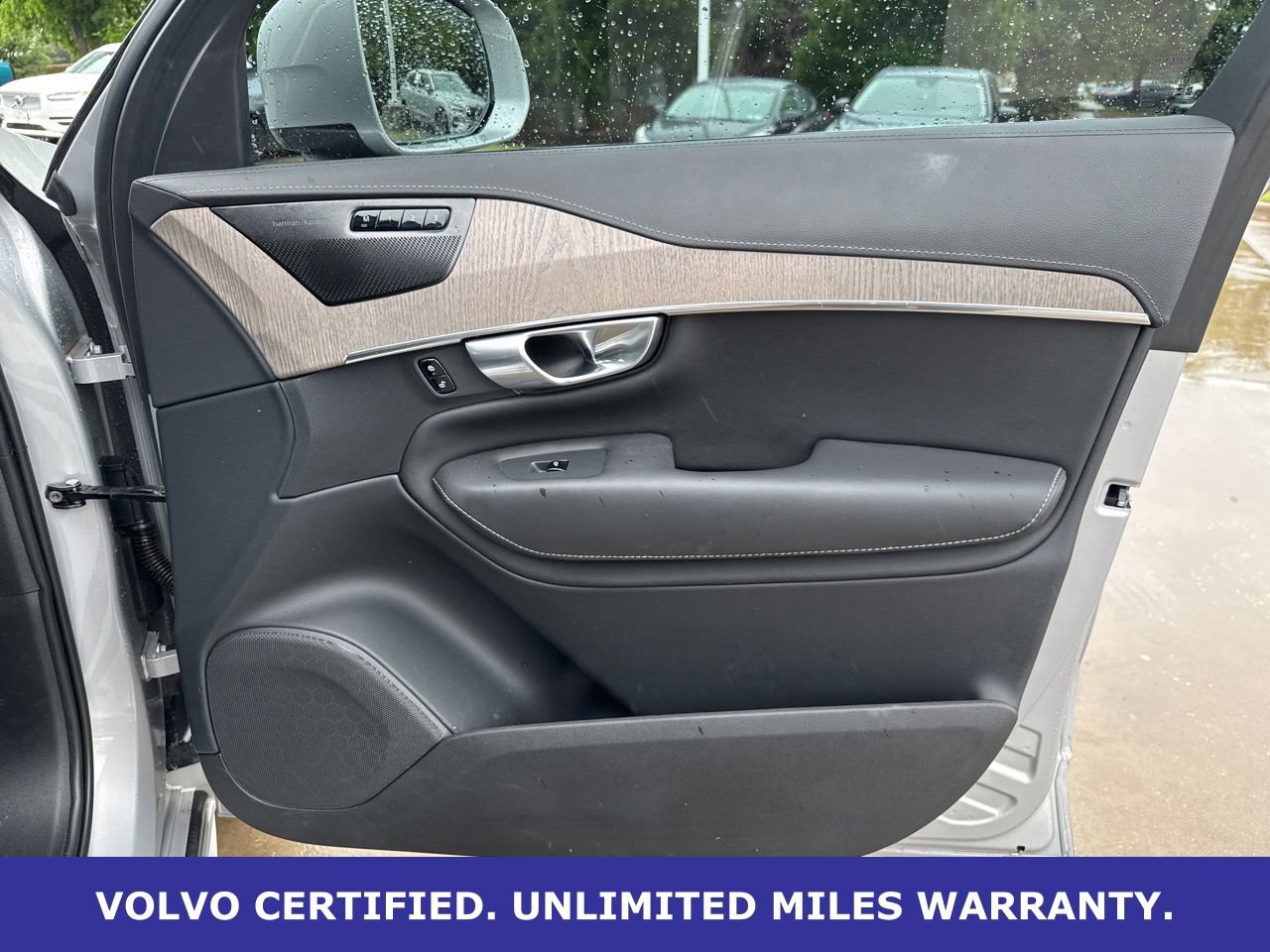 Certified 2023 Volvo XC90 B6 Ultimate w/ Protection Package Premier AWD/4WD image 10
