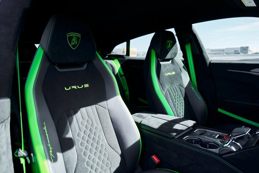 Used 2024 Lamborghini Urus Performante image 53