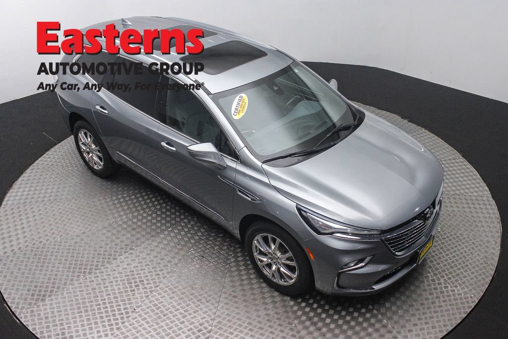 Used 2023 Buick Enclave Essence w/ Experience Buick Package FWD image 3