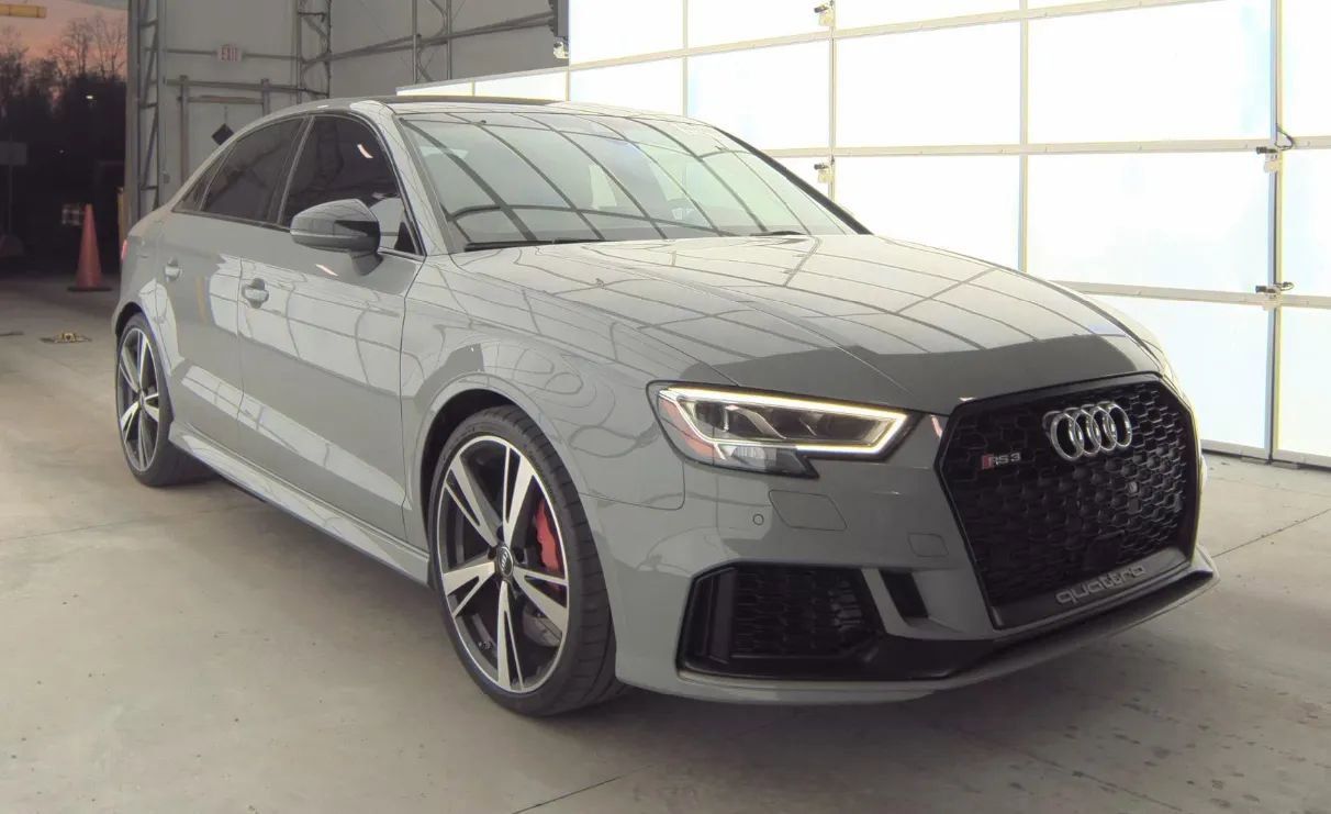 Used 2019 Audi RS 3 AWD/4WD image 2