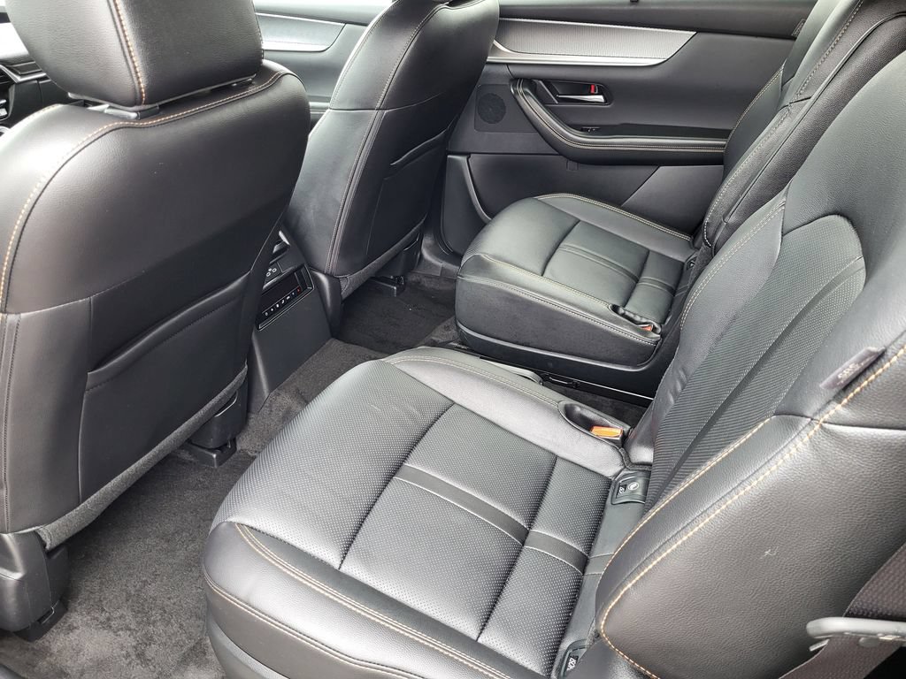 Used 2024 MAZDA CX-90 Plug-In Hybrid w/ Premium Pkg AWD/4WD image 19