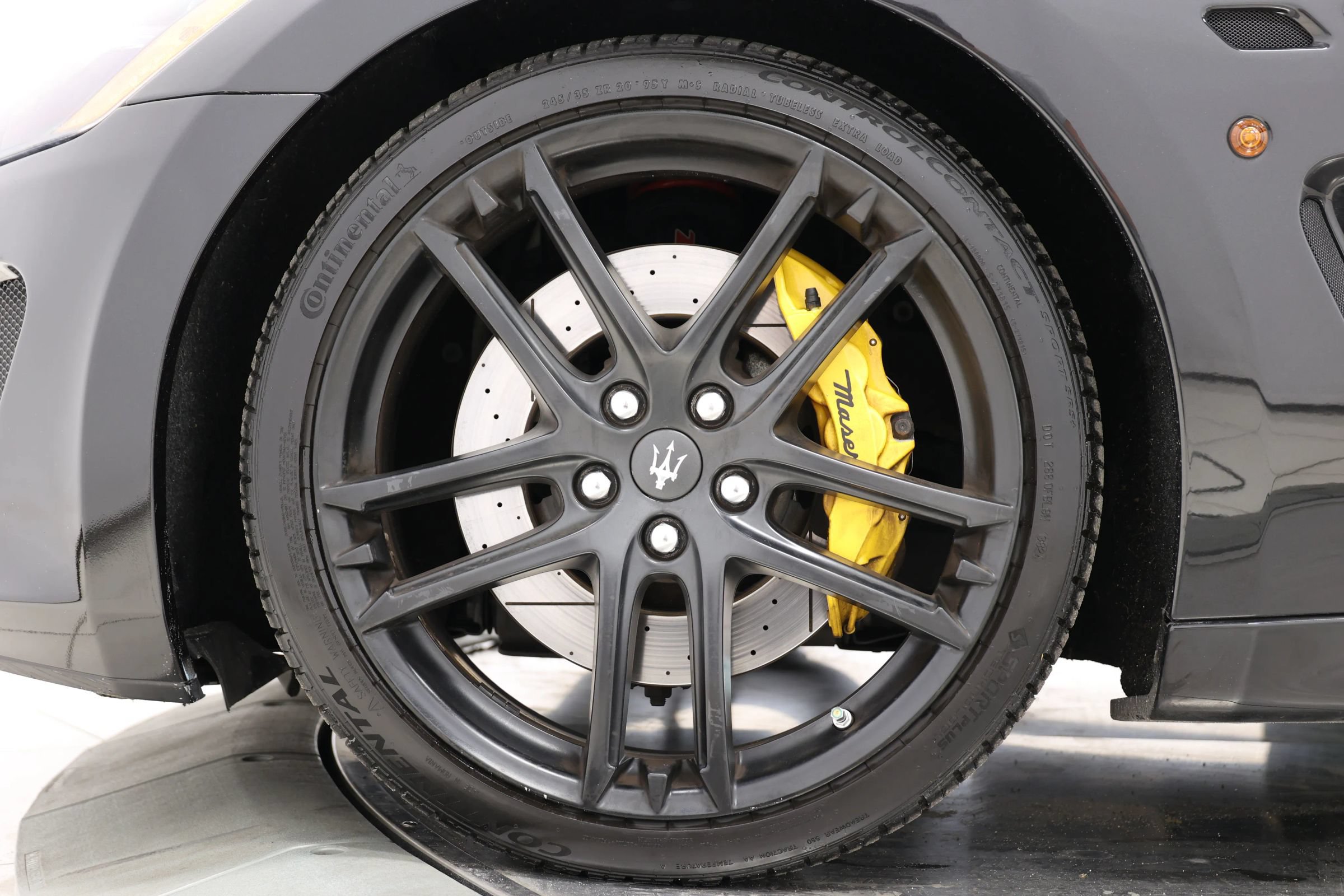 Used 2016 Maserati GranTurismo Sport RWD image 89
