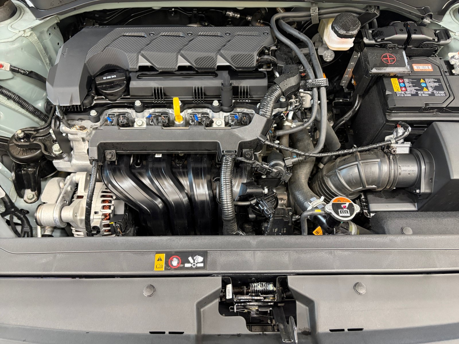 Certified 2025 Hyundai Venue SEL FWD image 20
