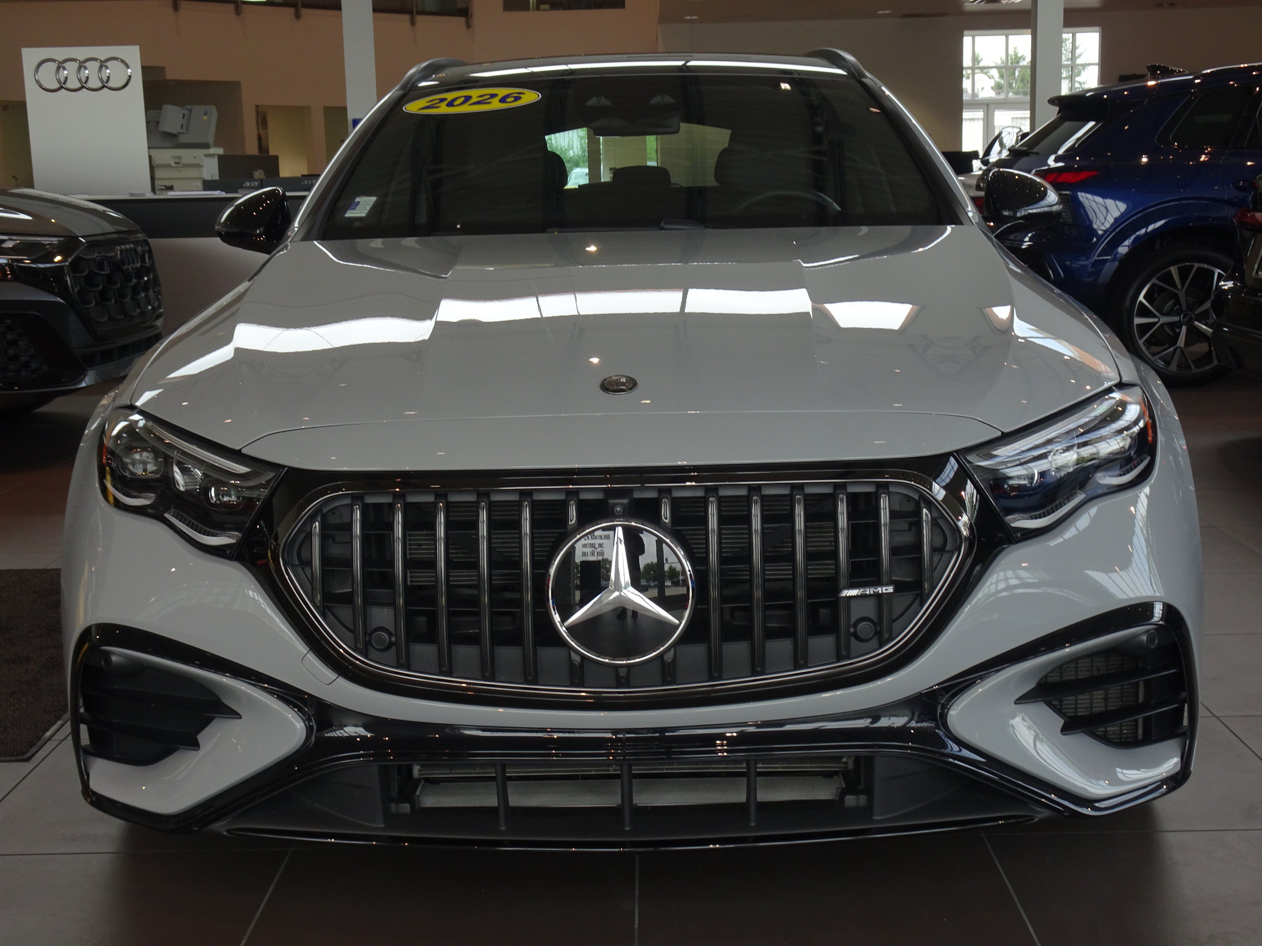 Used 2026 Mercedes-Benz E 53 AMG e 4MATIC Wagon image 2