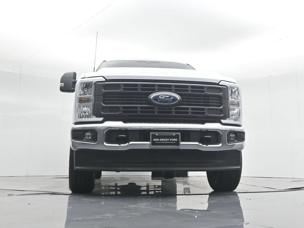 New 2026 Ford F350 XL w/ FX4 Off-Road Package AWD/4WD image 48