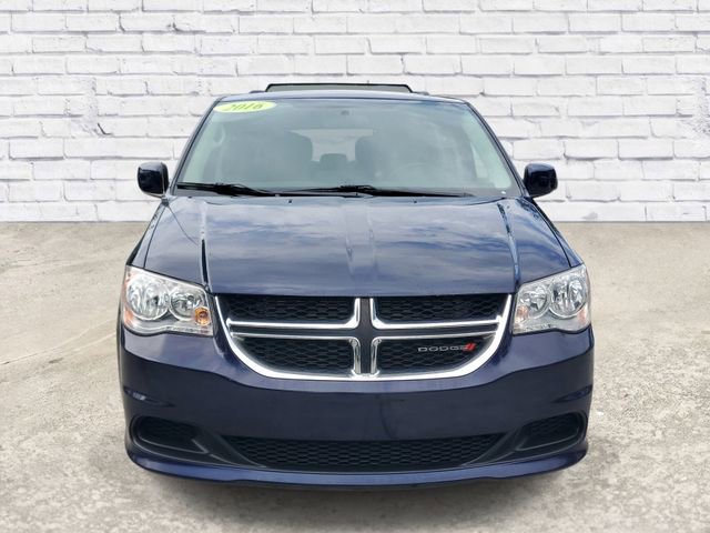 Used 2016 Dodge Grand Caravan SXT w/ Rear Park Assist Package FWD image 6