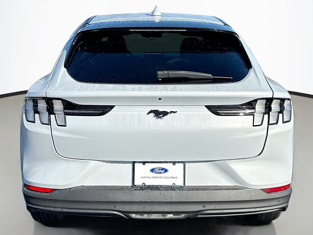 Used 2022 Ford Mustang Mach-E Select image 10