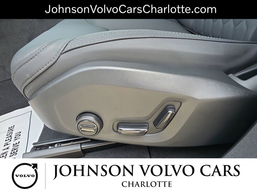 New 2026 Volvo XC90 T8 Plus w/ Protection Package Premier AWD/4WD image 33