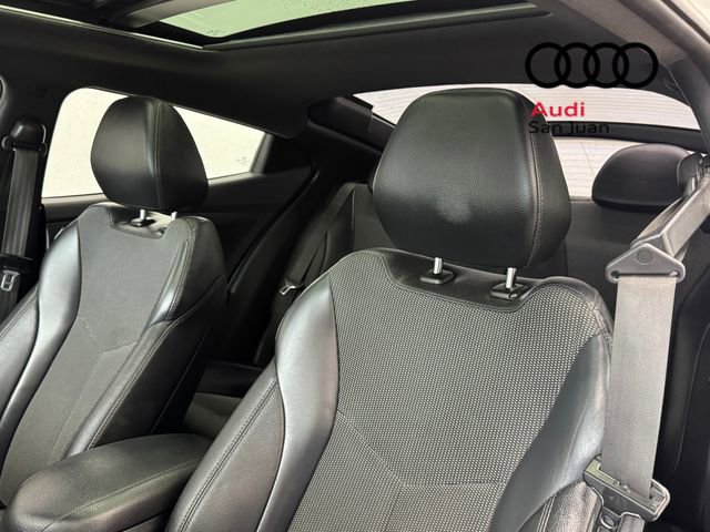 Used 2016 Hyundai Veloster w/ Option Group 02 FWD image 15