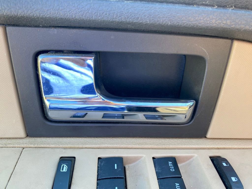 Used 2013 Ford F150 XLT w/ Luxury Equipment Group image 14