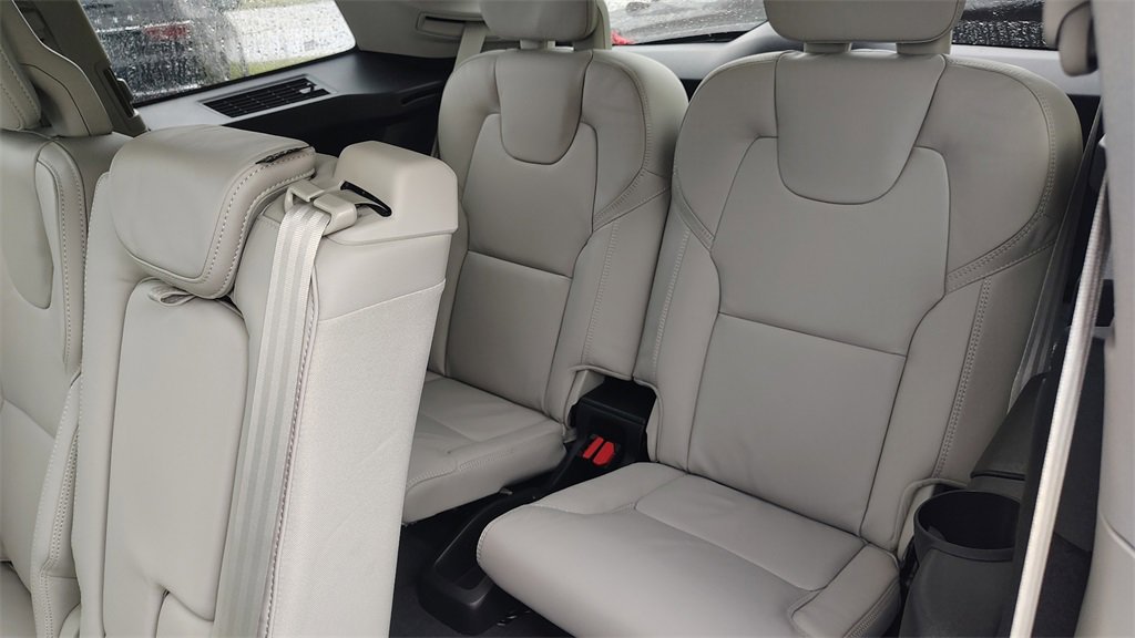 New 2026 Volvo XC90 T8 Ultra w/ Protection Package Premier image 31