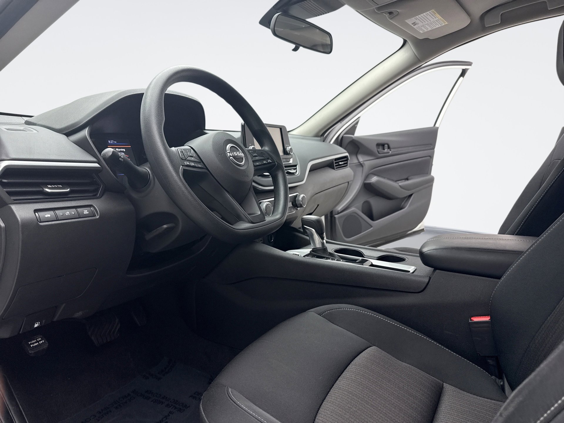 Used 2024 Nissan Altima 2.5 S image 10