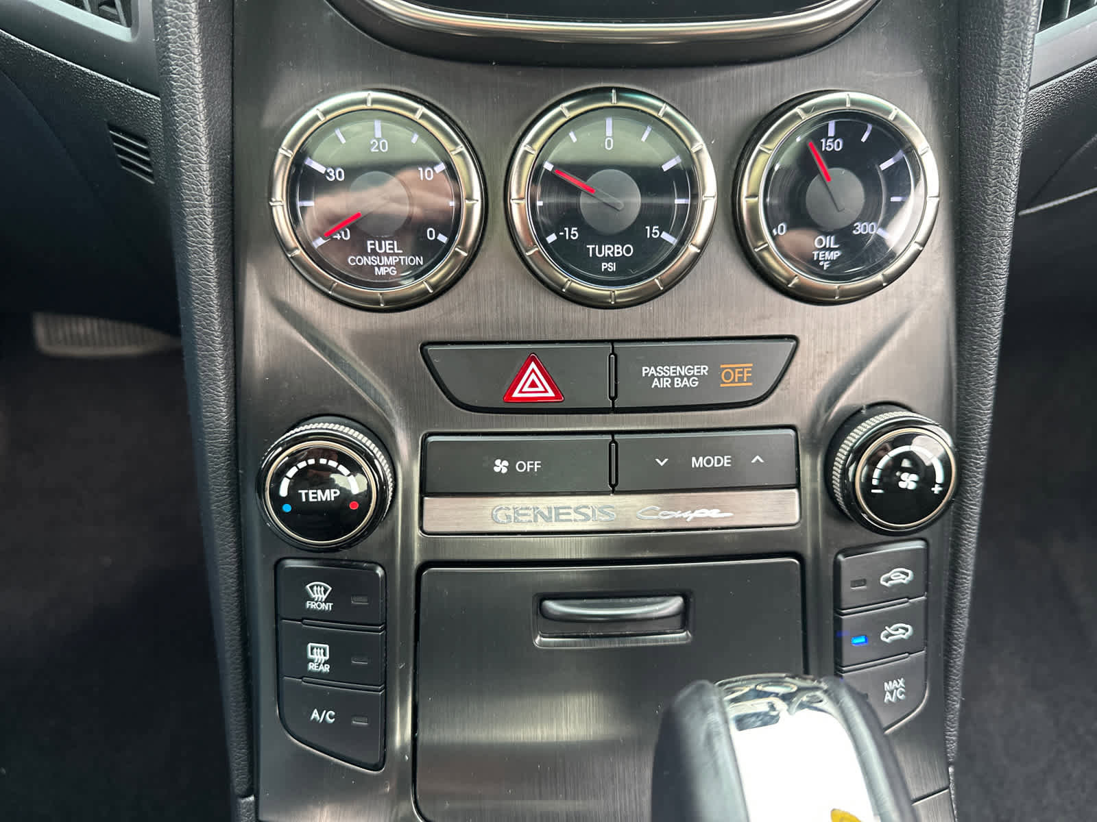 Used 2013 Hyundai Genesis 2.0T image 21