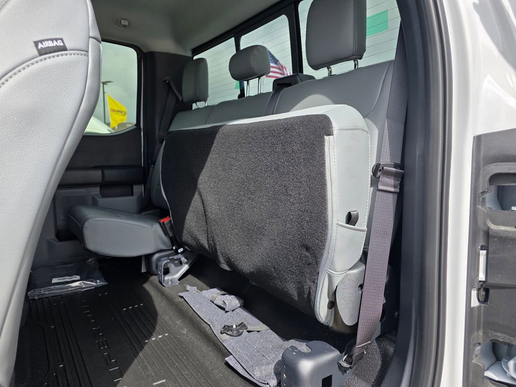 New 2026 Ford F550 4x4 Supercab Super Duty image 38
