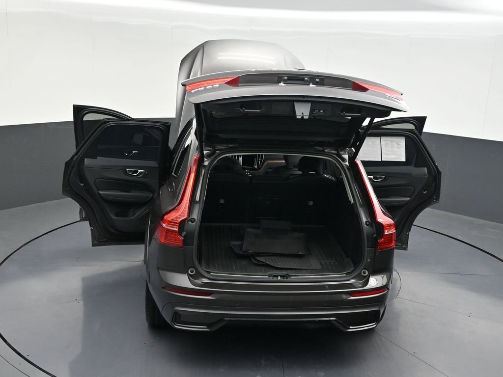 Used 2024 Volvo XC60 B5 Ultimate AWD/4WD image 35