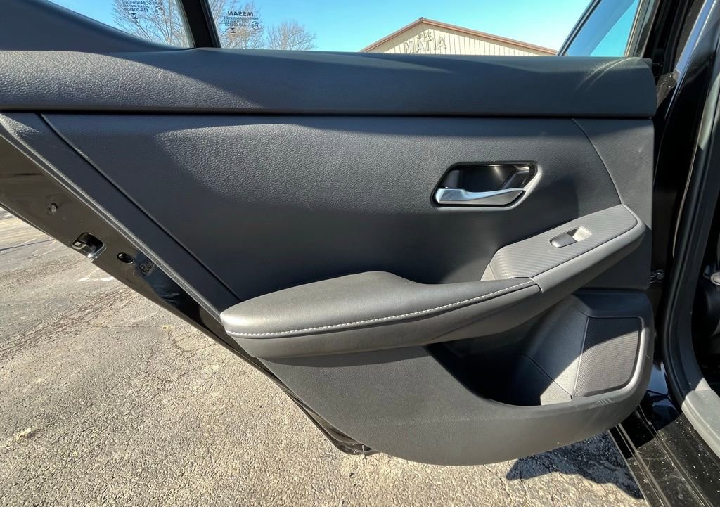 Used 2023 Nissan Sentra SV w/ All-Weather Package image 15