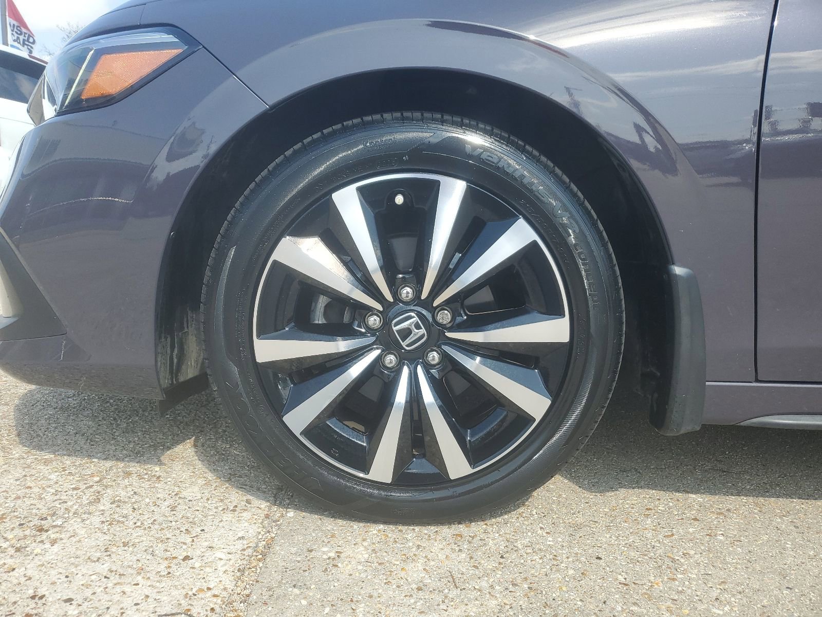 Used 2023 Honda Civic EX-L image 7