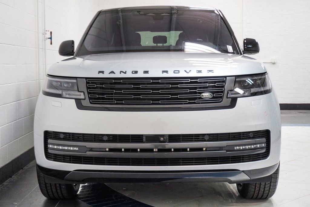 Used 2023 Land Rover Range Rover SE image 13