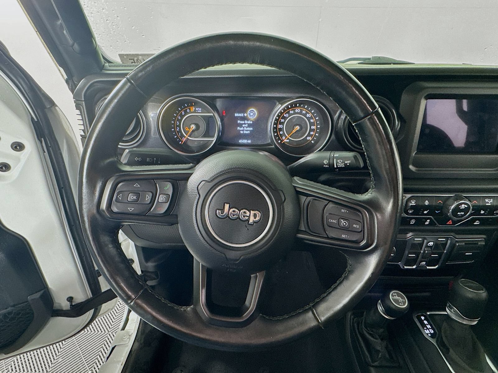 Used 2020 Jeep Gladiator Sport AWD/4WD image 13