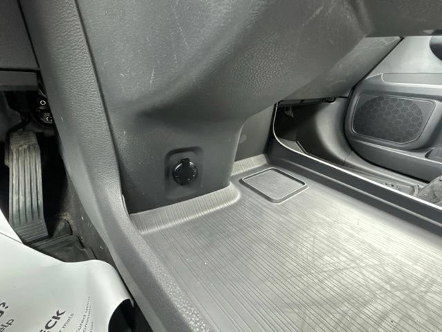 Certified 2023 Toyota Sienna LE FWD image 58