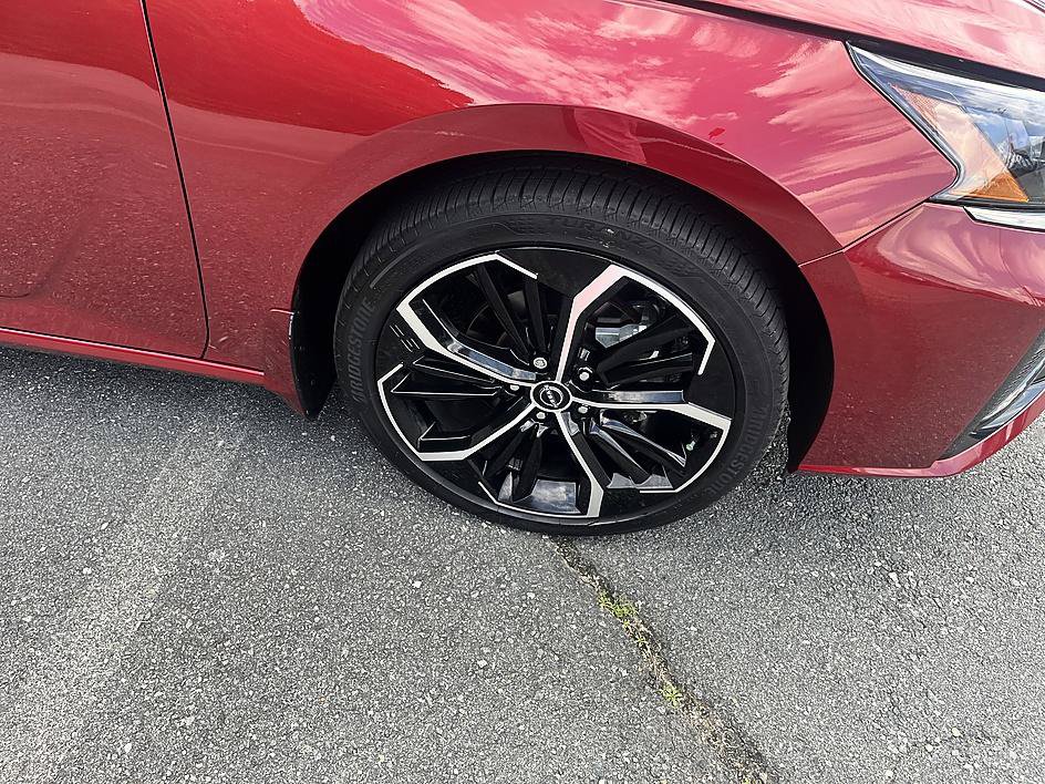 Certified 2023 Nissan Altima 2.5 SR FWD image 11