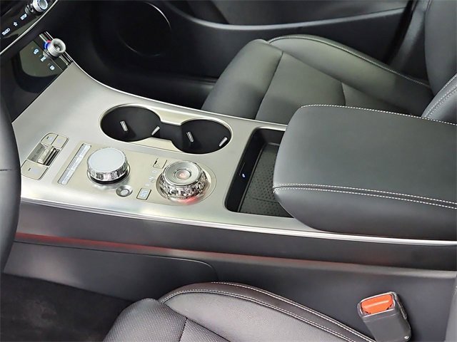 Used 2026 Genesis GV70 2.5T Select image 44