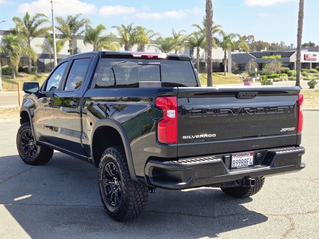 Used 2025 Chevrolet Silverado 1500 ZR2 w/ Technology Package AWD/4WD image 11