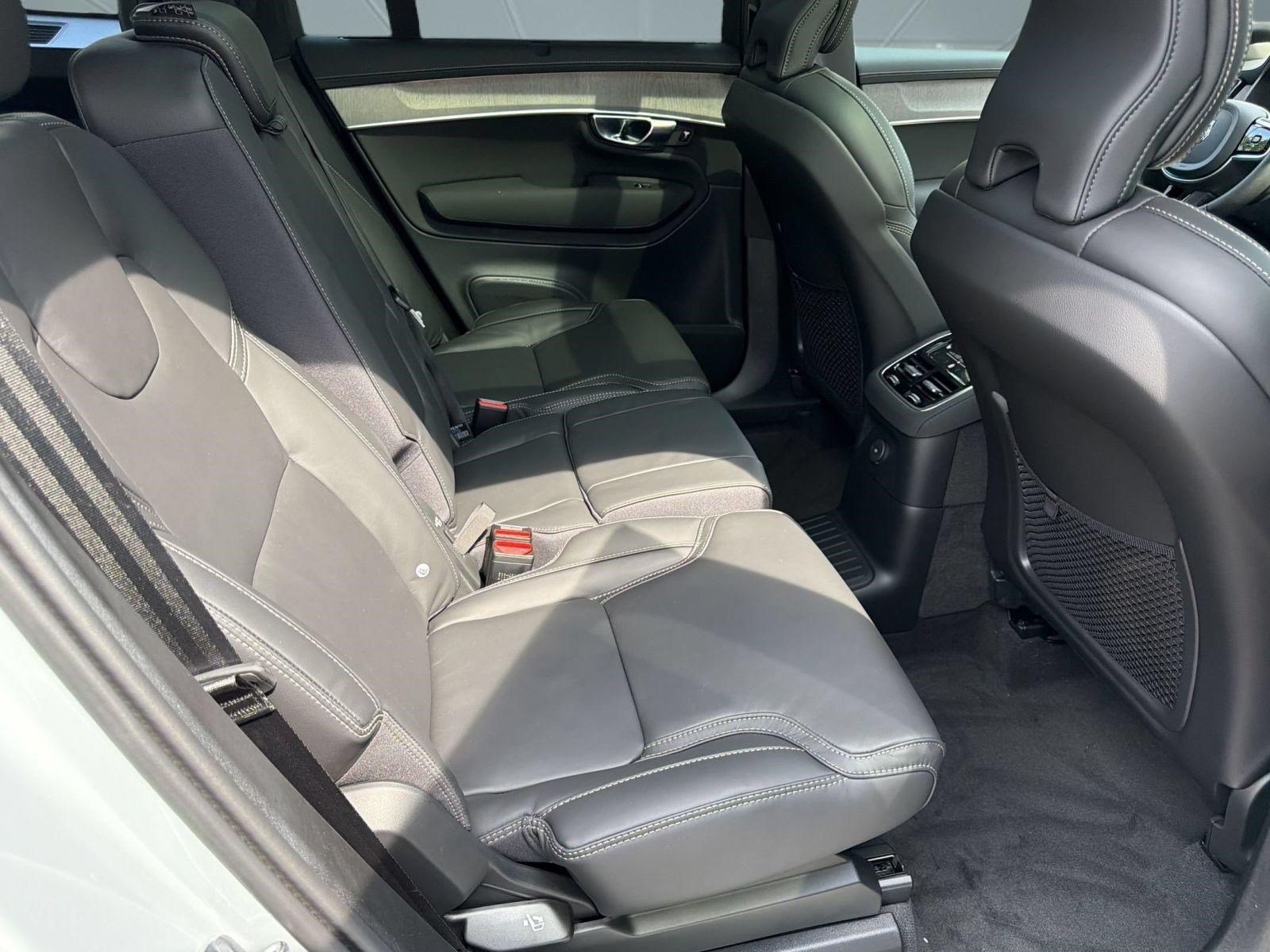 New 2026 Volvo XC90 T8 Ultra w/ Protection Package AWD/4WD image 29