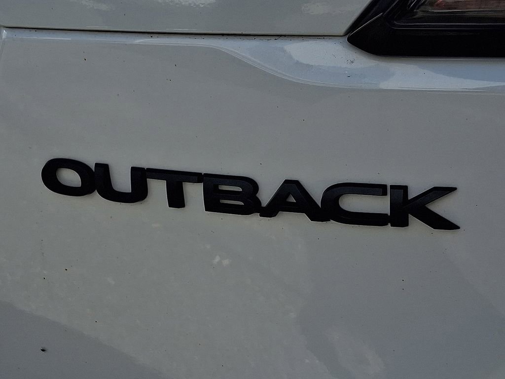 Used 2023 Subaru Outback Onyx Edition AWD/4WD image 32