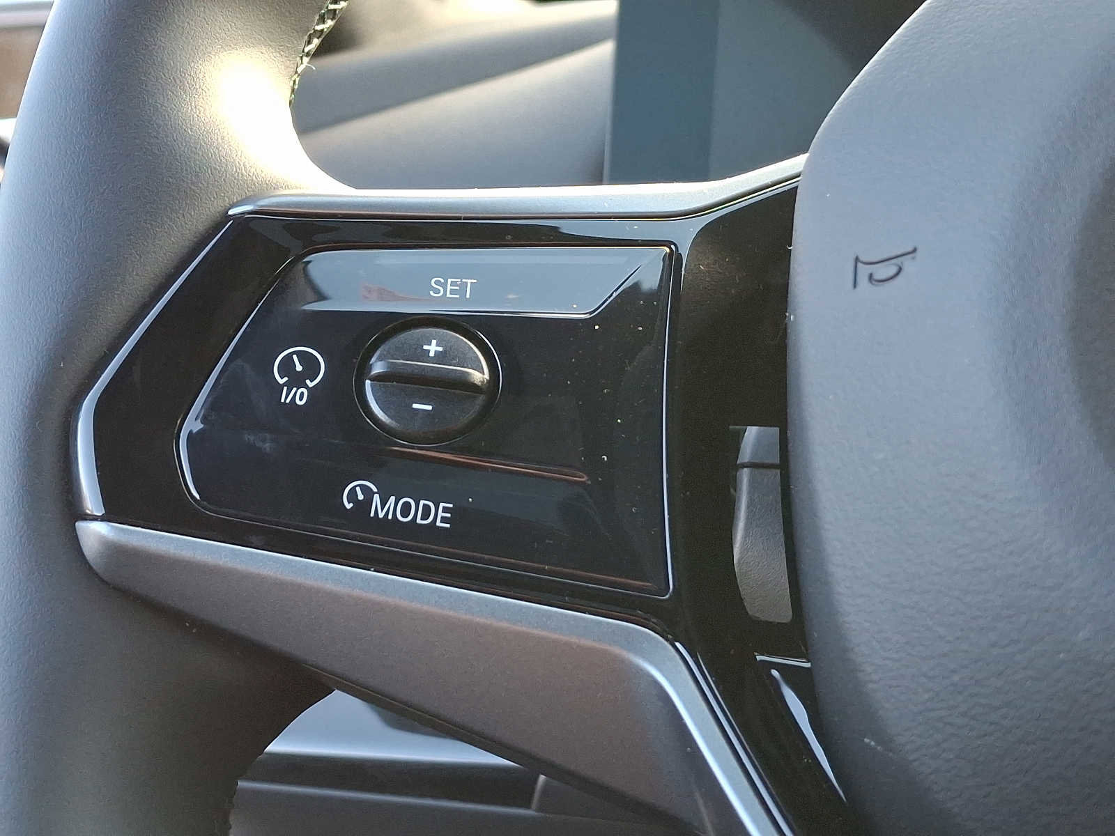 Used 2024 BMW i5 eDrive40i w/ Premium Package image 22