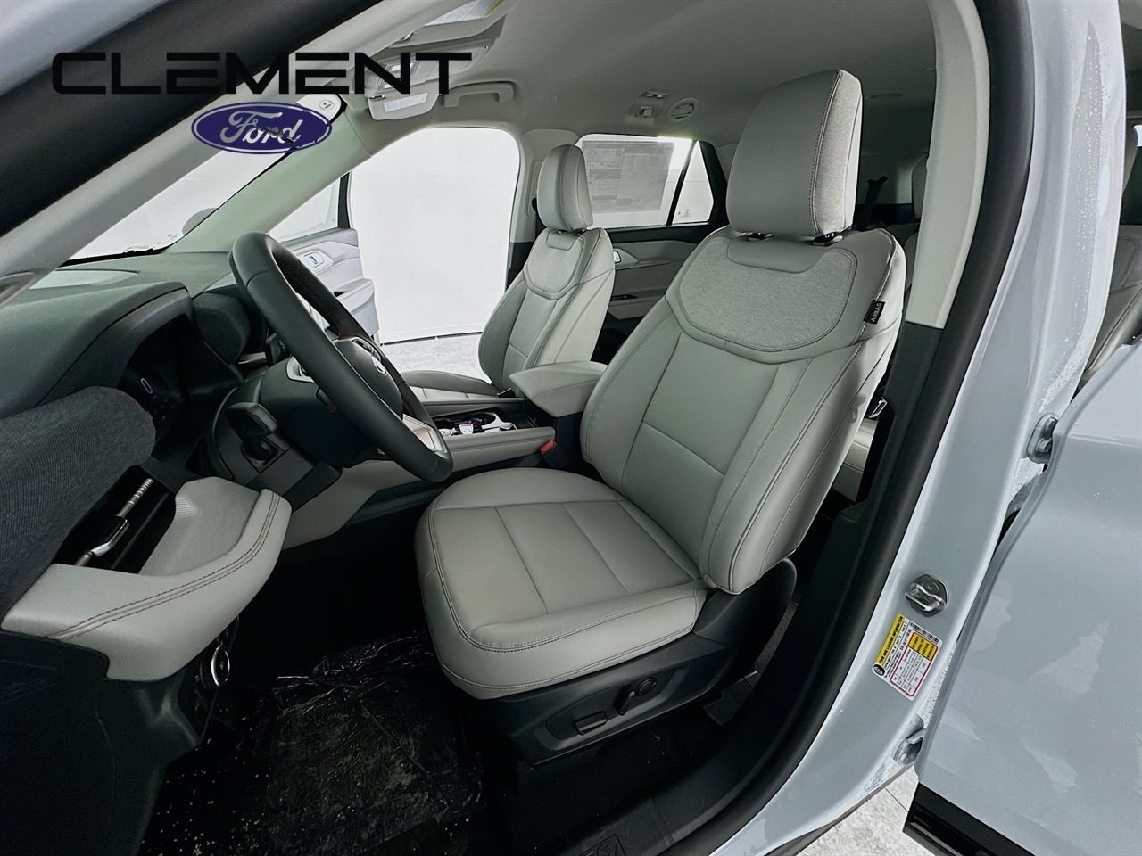 New 2026 Ford Explorer Active w/ Active Comfort Package AWD/4WD image 26