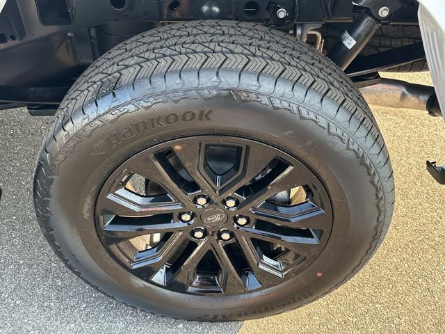 New 2025 Ford F150 Lariat w/ Equipment Group 501A Mid image 31